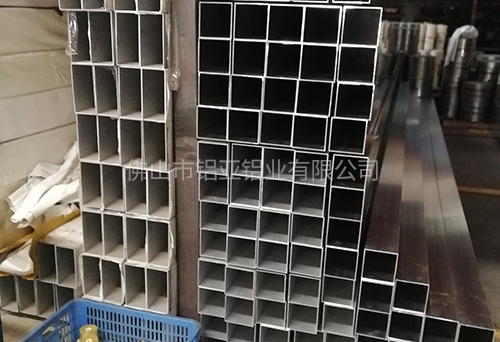 鋁方（fāng）管廠家